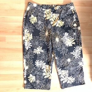 Alfred Dunner Floral Capri Pants Size 18 – Black Yellow White